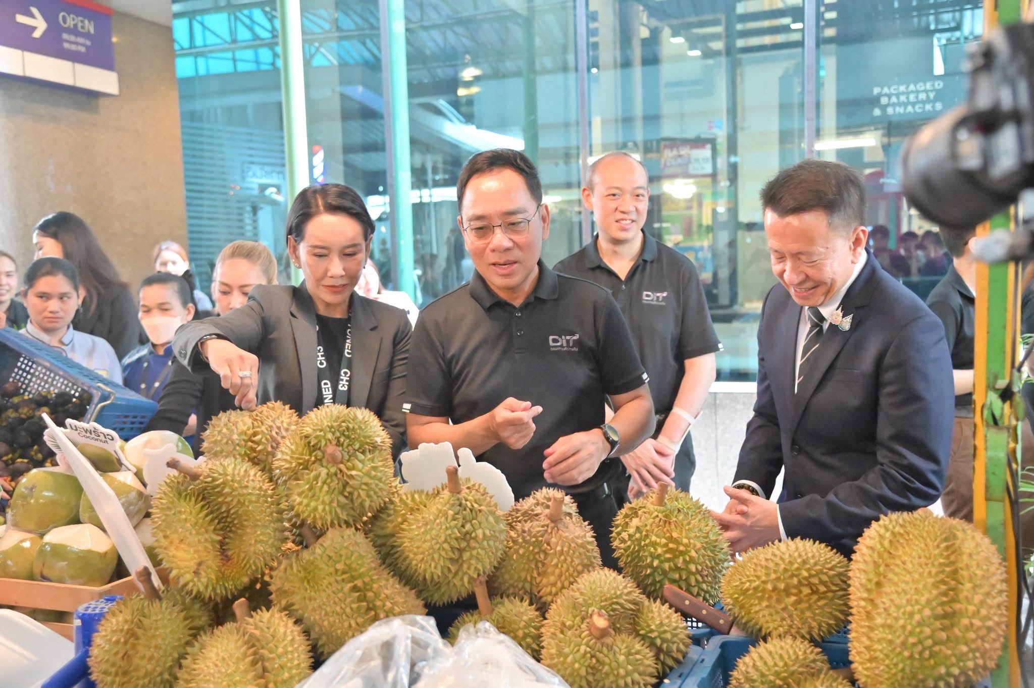 Thailand: The Land of Tropical Fruits ทำไมประเทศไทยจึงได้ชื่อว่า “สวรรค์แห่งผลไม้เมืองร้อน”